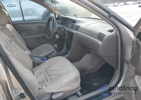 1999 Toyota Camry Le z USA, uszkodzony, nr VIN 4T1BG22K3XU478815